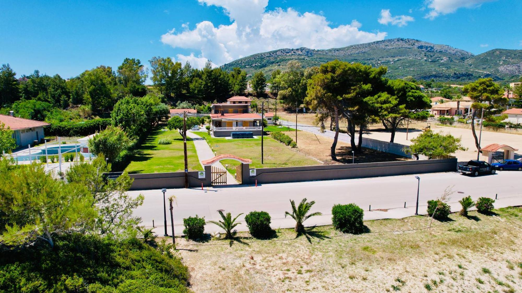 Gazonia Family Estate Hotel Skala  Buitenkant foto